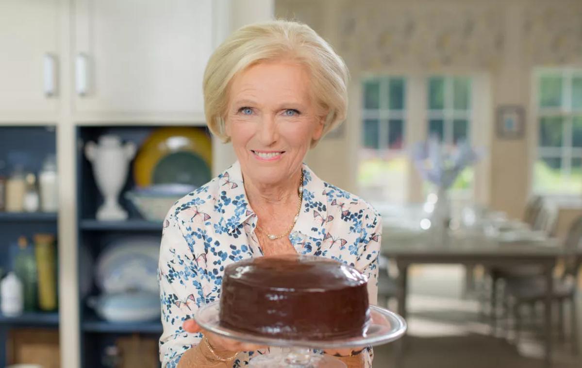 Spomladansko kulinarično razvajanje z Mary Berry | © Shine TV Limited MMXV