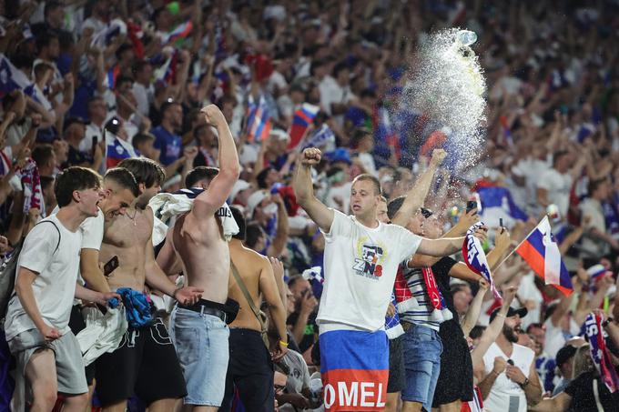 Slovenija se bo v ponedeljek v Frankfurtu, kamor bo odpotovalo najmanj šest tisoč slovenskih navijačev, s Portugalsko potegovala za četrtfinale EP. | Foto: Guliverimage