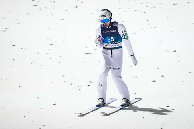 Timi Zajc je bil najboljši pri drugem treningu, pri prvem skoku pa je zaostal le za Granerudom. | Foto: Anže Malovrh/STA