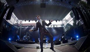 Willy Moon: od rock'n'rolla, bluesa pa do surfa, hip hopa in groze