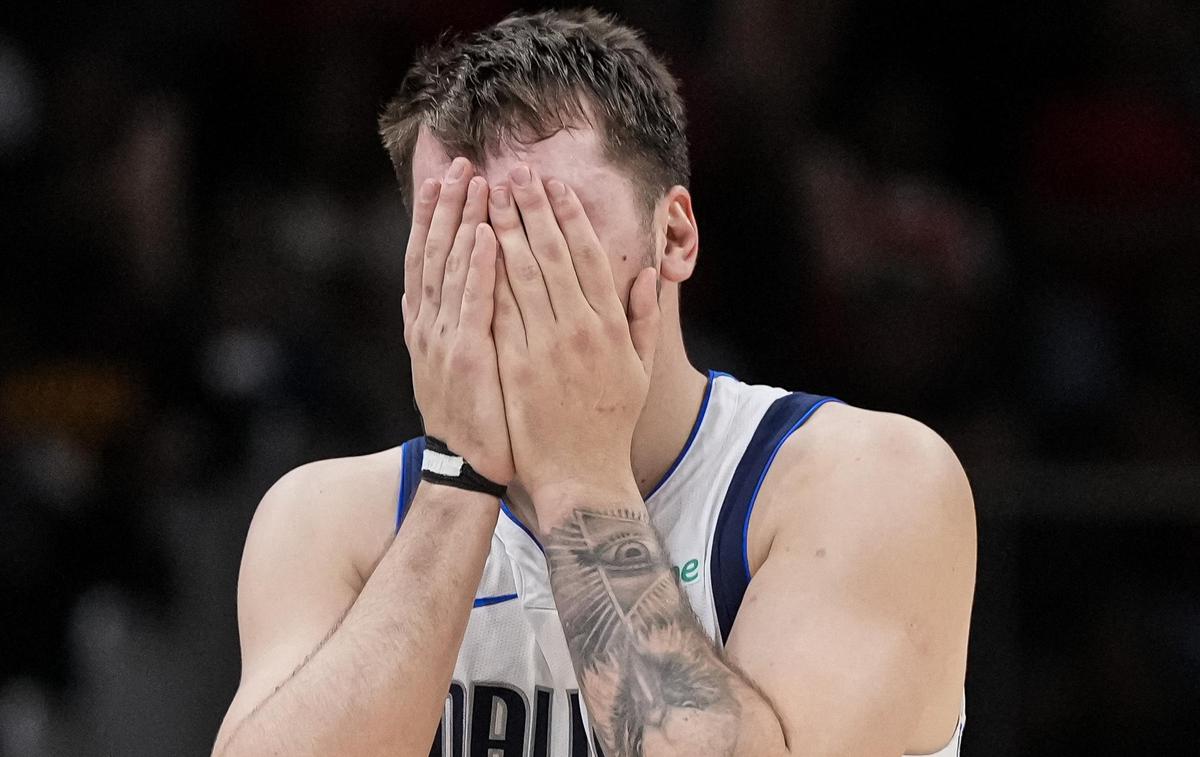 Luka Dončić Dallas Mavericks | Luki Dončiću in soigralcem se obeta hiter konec sezone. | Foto Reuters