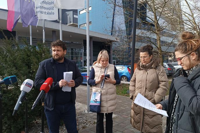 Novinarska konferenca Ljudske iniciative Velenje o nižjih cenah toplote. Predstavniki Ljudske iniciative Velenje na čelu z Asmirjem Bečarevićem. | Foto STA