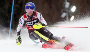 Shiffrinova zmagala, Vlhova tekmovala, Slovenke smučale