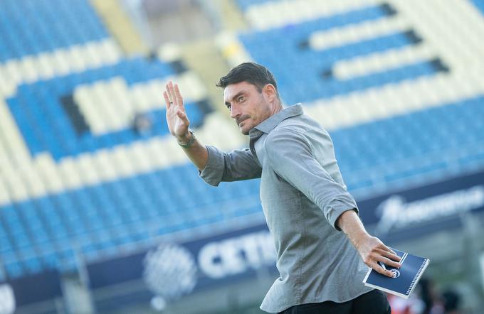 Albert Riera še ni bil popolnoma zadovoljen z igro svojih varovancev. | Foto: Vid Ponikvar/Sportida