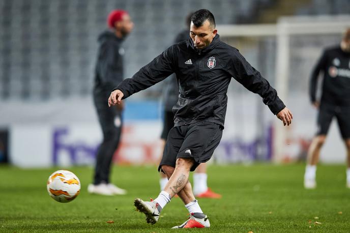 Gary Medel | Gary Medel bo nosil dres Bologne. | Foto Reuters