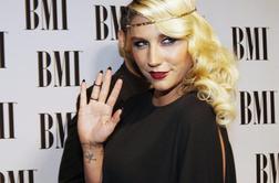 Kesha: Popila sem svoj urin