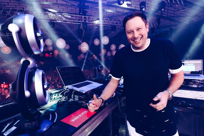 Uroš Umek | Vsak dan se na svetu odvije nešteto odličnih glasbenih dogodkov, a vsi ne dosežejo ciljne publike. Umek je zato z Viberatom ustvaril aplikacijo, ki bo počela prav to - na enem mestu zbirala aktualna dogajanja na glasbeni sceni. | Foto Žiga Intihar