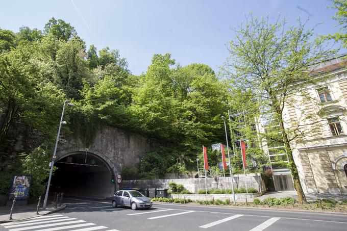 Vhod v predor ob Streliški ulici. | Foto: Urban Urbanc/Sportida