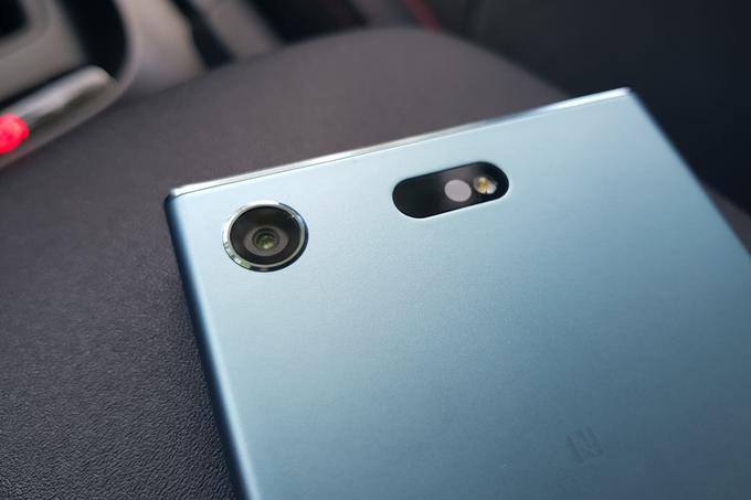 Soxy Xperia XZ1 Compact ima popolnoma enak fotoaparat kot druga dva letošnja vrhunska pametna telefona znamke Sony, Xperia XZ1 in Xperia XZ Premium.  | Foto: Matic Tomšič