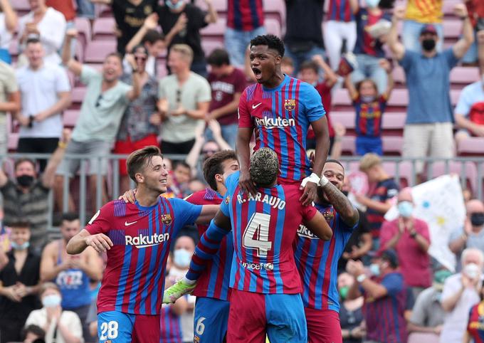 Navdušenje Fatija, soigralcev in navijačev po zadetku za 3:0. | Foto: Guliverimage/Vladimir Fedorenko