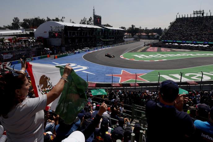 VN Mehike Sergio Perez Red Bull | Vzdušje na dirkališču bratov Rodriguez je eno najboljših na dirkah formule 1. | Foto Reuters