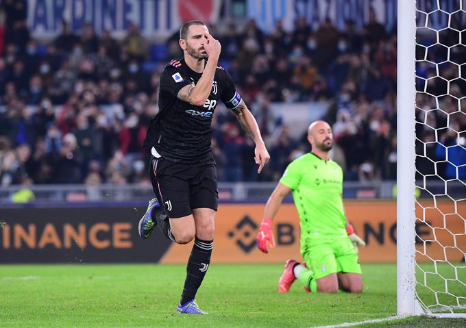 Oba zadetka za Juventus je v Rimu z bele točke dosegel Leonardo Bonucci. | Foto: Reuters