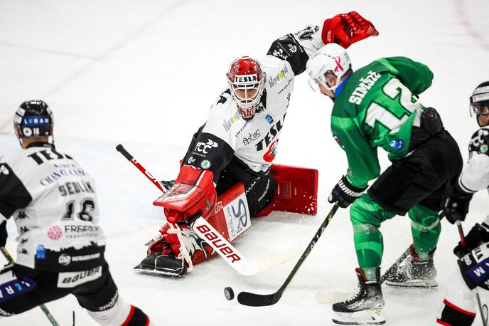 HK Olimpija Znojmo ICEHLLL | Hokejisti Olimpije so doma ugnali Znojmo. | Foto Sportida