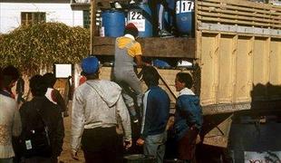 Everest79': Sediva pri kitajski piramidi in ne veva, kaj bi