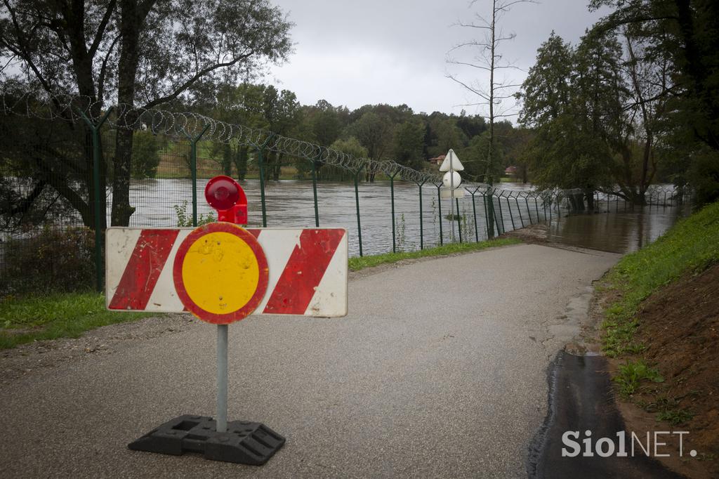 Reka Kolpa poplavlja. Poplave.