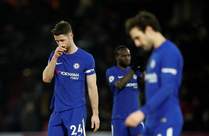 Kapetan Gary Cahill pravi, da bodo odgovornost morali prevzeti igralci, ne trener. | Foto: Reuters