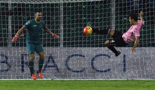 Cagliari Luke Krajnca in Carpi Vida Belca v elitni druščini Juventusa, Interja in Milana