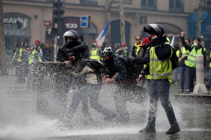 Protesti v Franciji | Protesti rumenih jopičev, ki se ponekod sprevržejo v nasilje, v Parizu in drugih francoskih mestih potekajo od lanskega novembra. | Foto Reuters