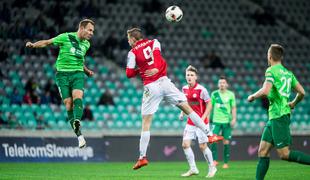 Sloviti švicarski klub ujel Slovenca, ki je zapustil Wolfsburg