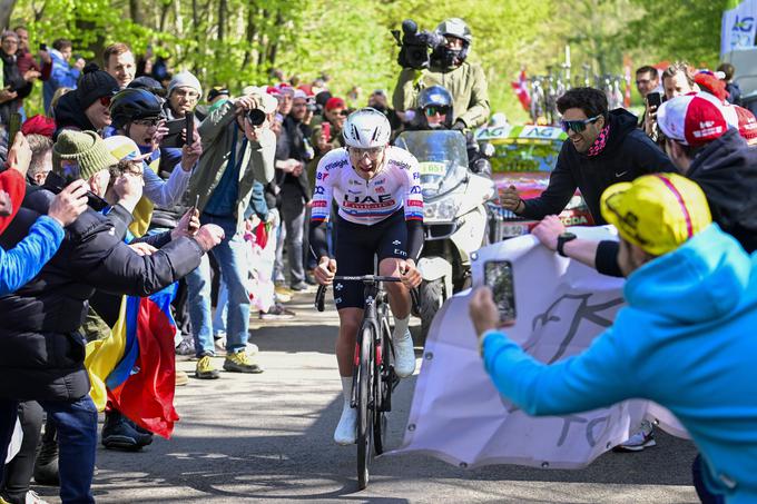 Napadel je na ikoničnem klancu La Redoute. Nihče mu ni mogel slediti. | Foto: Guliverimage