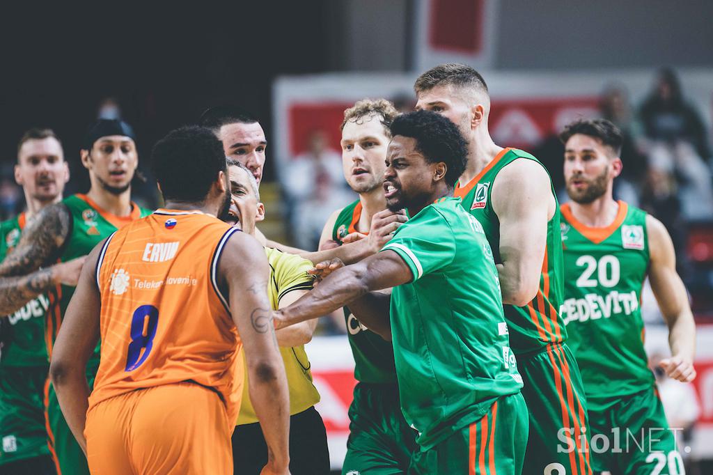 Helios Suns : Cedevita Olimpija