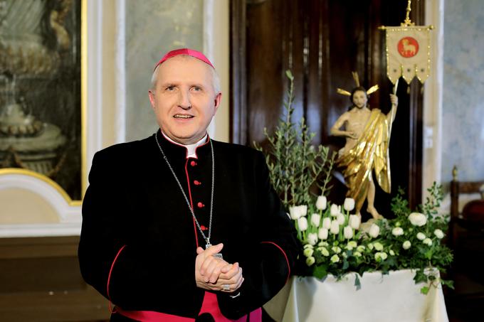 "Nekam znani so nam koraki, s katerimi so se hoteli znebiti Jezusa," je v ljubljanski stolnici poudaril ljubljanski nadškof Stanislav Zore. | Foto: STA ,