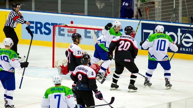 Slovence po zmagi nad Japonci nova tekma čaka že v nedeljo ob 13. uri, ko se bodo pomerili z Italijani. | Foto: HZS/Drago Cvetanovič