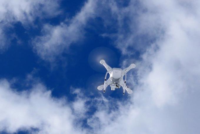 Podgornik bo prečkanje Islandije fotografiral in snemal z dronom. Posnetek naj bi v obliki kratkega dokumentarnega filma prikazali na hrvaški televiziji. | Foto: 