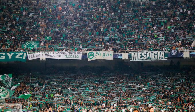 Peklensko vzdušje v Grčiji. Panathinaikos je potreboval pomoč navijačev. | Foto: Guliverimage