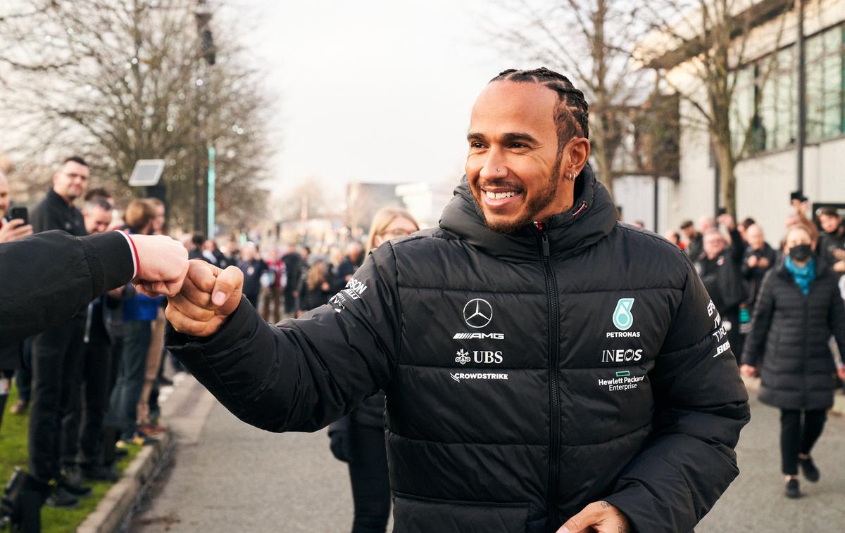 Lewis Hamilton | Lewis Hamilton se je tri tedne pred testiranji prikazal v Mercedesovi tovarni v Angliji. | Foto Mercedes-AMG F1