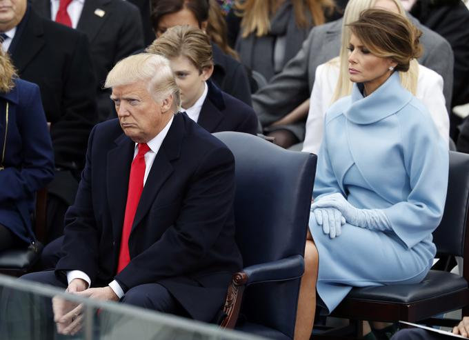 Elegantna z rokavicami. | Foto: Reuters