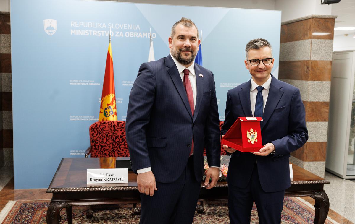 Marjan Šarec | Ministra sta se pogovarjala tudi o skupnih nastopih vojsk obeh držav v mednarodnih operacijah in misijah. | Foto STA