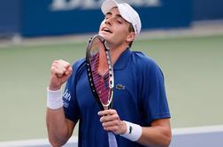 Isner prek Hewitta v finale Atlante