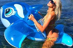 Jelena Karleuša se sonči v Umagu