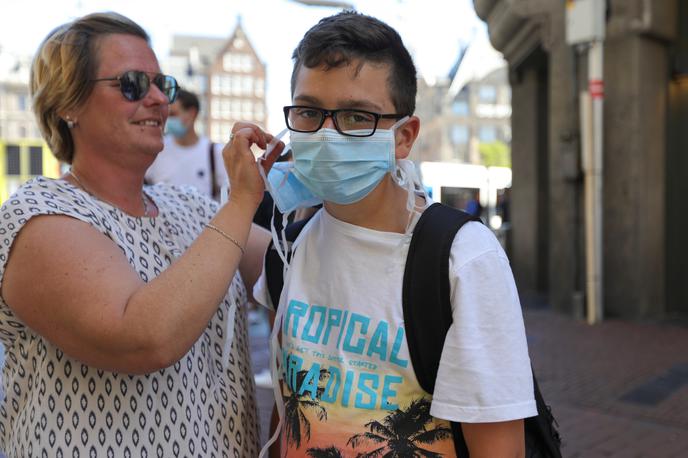 Nizozemska covid maska maske | Vlada je sprejela dve izjemi glede nošnje mask.  | Foto Reuters