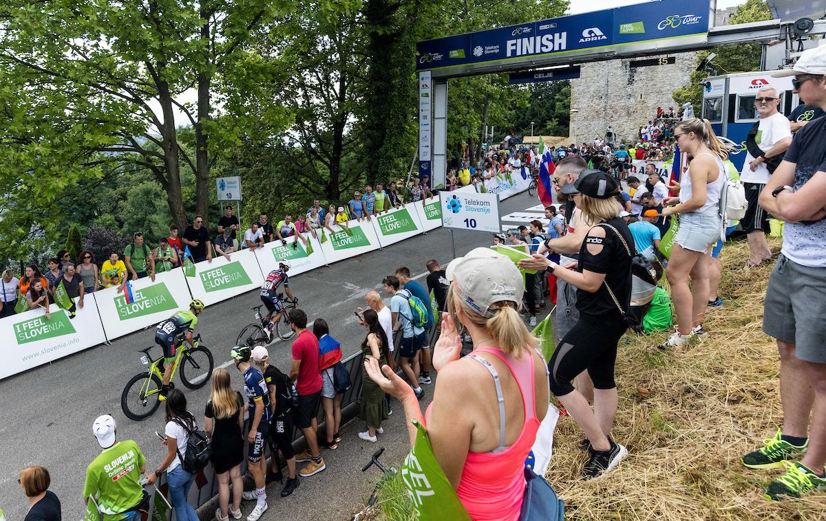 dirka po Sloveniji Celjski grad | Letošnja dirka Po Sloveniji se bo začela v Celju. Na fotografiji: zaključek ene od lanskih etap na Celjskem gradu. | Foto Vid Ponikvar