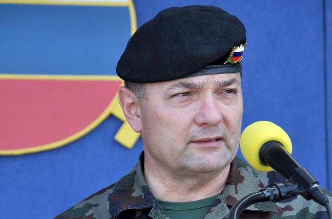 Generalštab je med pripravo posla vodil Alan Geder, velik zagovornik nakupa boxerjev. | Foto: STA ,