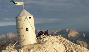 Zamenjal je barve, si nadel in snel peterokrako zvezdo in kositrno zastavico, a že 120 let ostaja simbol slovenstva.