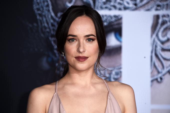 Dakota Johnson je razkrila nič kaj bleščeče zakulisje snemanja erotične franšize. | Foto: Getty Images