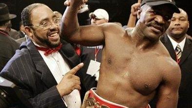 Holyfield spet v ring