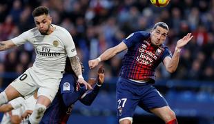 Kot zadnji v drugo ligo še Caen, PSG za konec izgubil