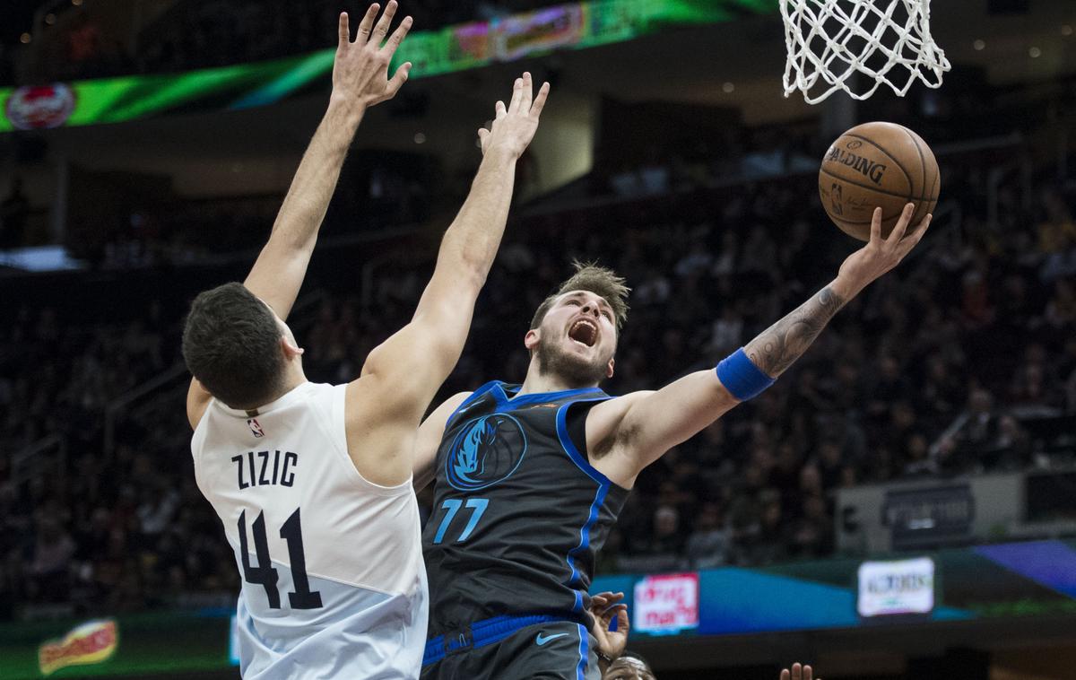 Luka Dončić | Luka Dončić je Clevelandu nasul 35 točk. | Foto Reuters