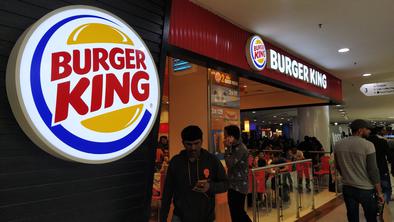 Burger King v Indiji zaradi visokih cen paradižnika tega umika iz svojih jedi