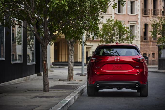 Športni terenec CX-5 je Mazdin najbolje prodajani avtomobil v Evropi. | Foto: Mazda