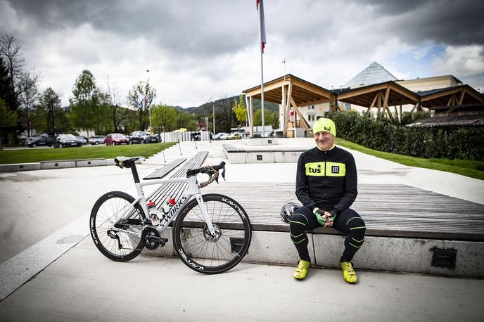 Andrej Žavbi | Andrej Žavbi je konec aprila na velodromu v Češči vasi pri Novem mstu že drugič postavil svetovni rekord na velodromu v vožnji na eno uro v kategoriji masters. | Foto Ana Kovač