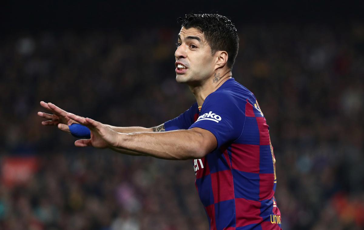 Luis Suarez | Luis Suarez naj bi se vrnil šele po štirih mesecih, kar pomeni, da je sezono najverjetneje že končal. | Foto Reuters