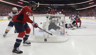 Washington Capitals le še zmaga loči od zgodovinskega uspeha