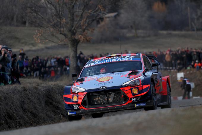 Thierry Neuville je napravil napako. | Foto: Getty Images