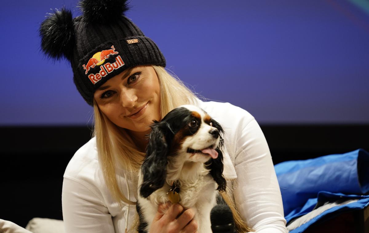 Lindsey Vonn | Lindsey Vonn je v Cortini d'Ampezzo na novinarsko konferenco prišla s hišnim ljubljenčkom. | Foto Getty Images