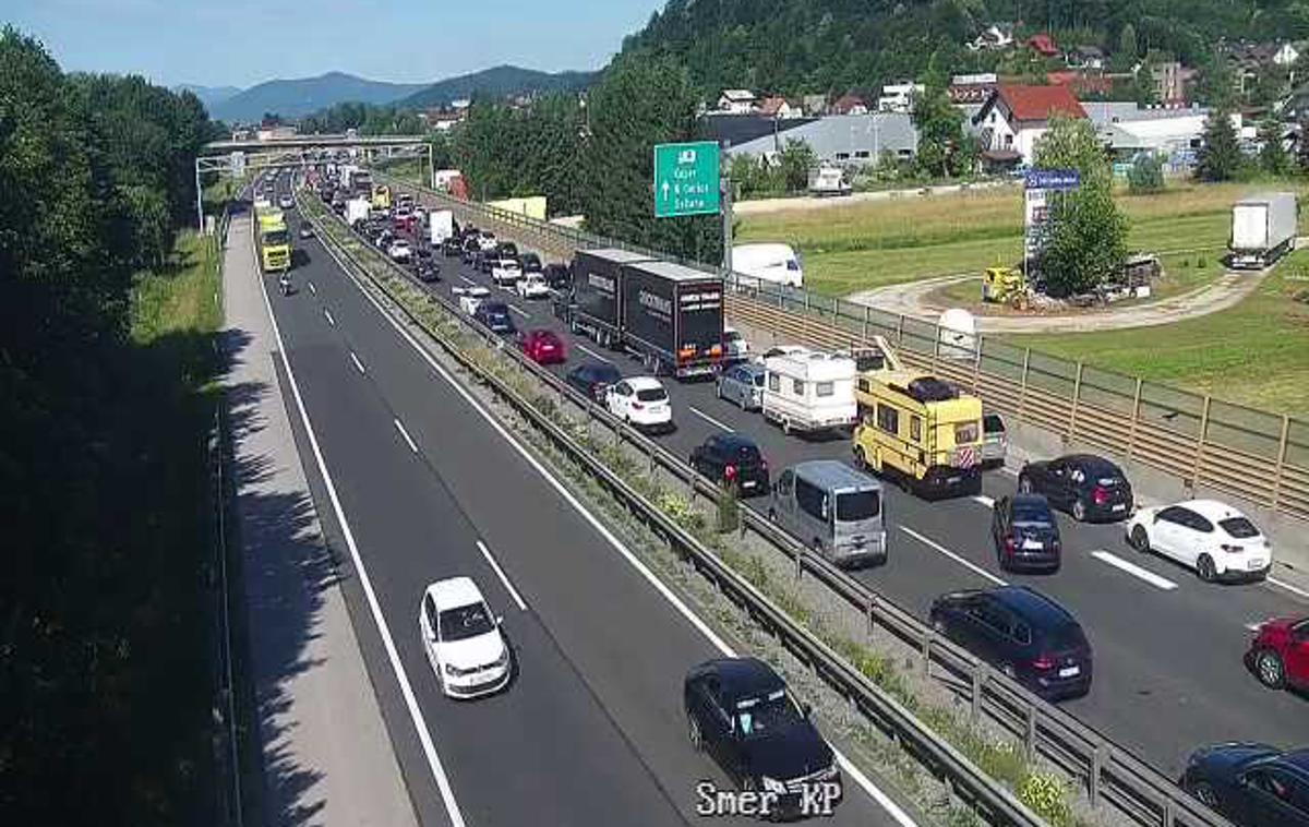 A1/E61/E70, Ljubljana - Koper, priključek Brezovica, vrtljiva kamera | Z ureditvijo priključka Dragomer bodo promet preusmerili z regionalnih cest Brezovica–Vrhnika in Brezovica–Notranje Gorice–Podpeč na avtocesto. Namen je porazdeliti prometne tokove v prometnih konicah ter razbremeniti cestno omrežje. | Foto DARS